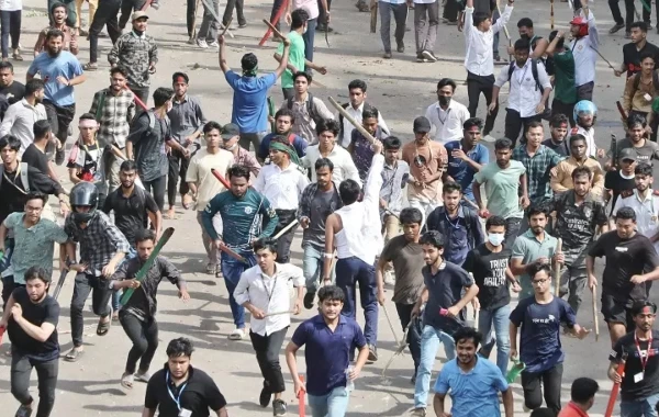 ফের রণক্ষেত্র নীলক্ষেত