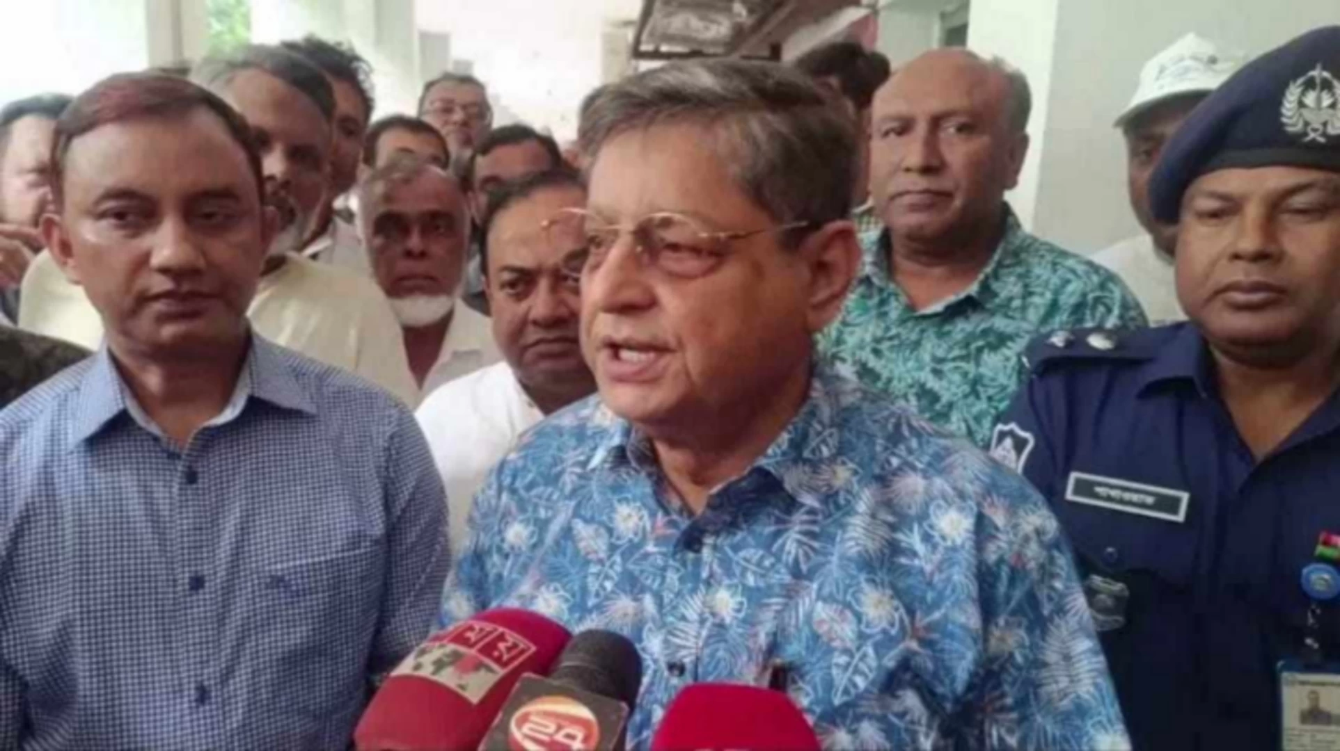 জামায়াতের ভূমিকা দেশদ্রোহীতামূলক: গণপূর্ত মন্ত্রী