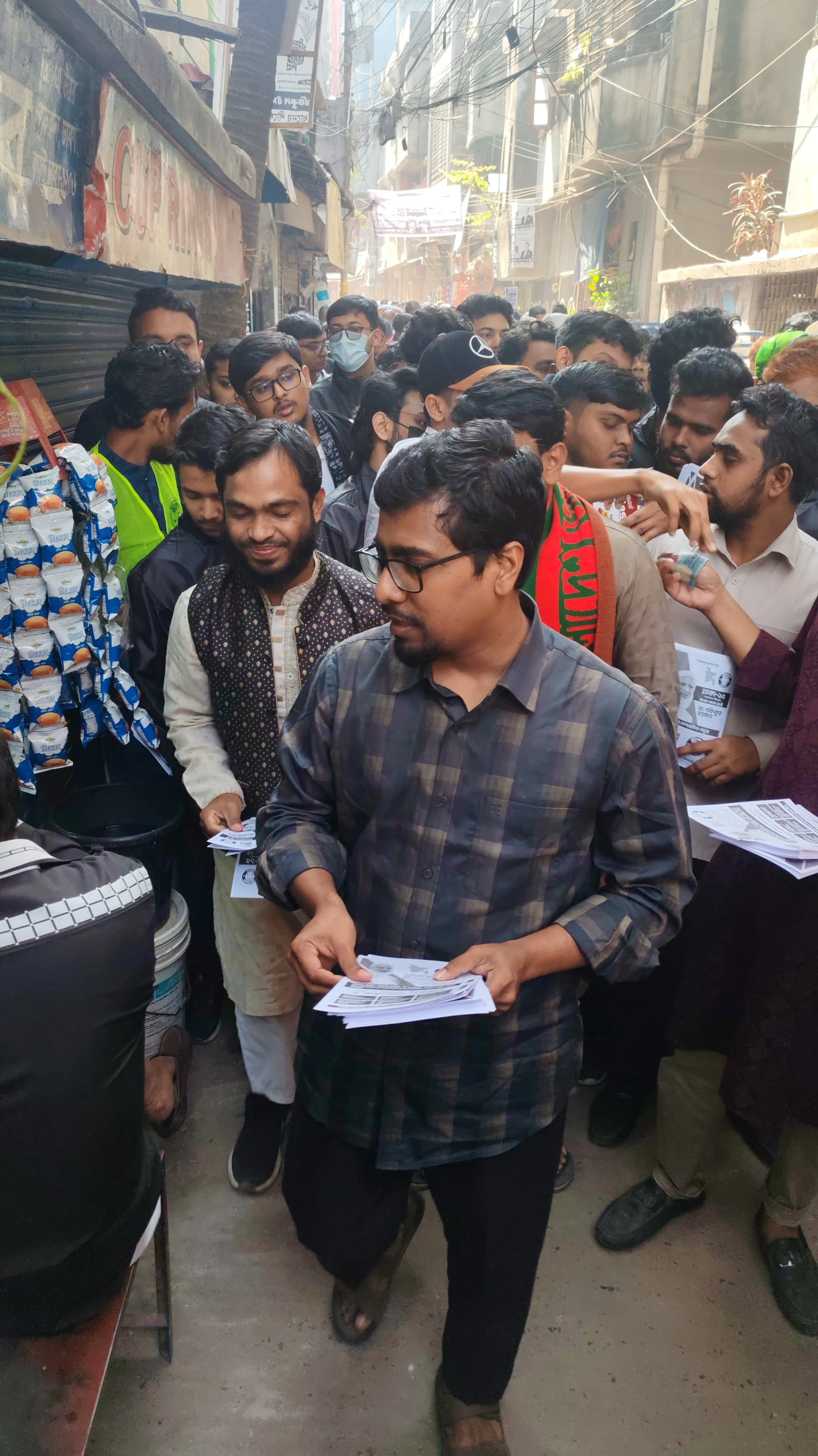 জামায়াত আমীরের পক্ষে ছাত্রশিবির সভাপতির গণসংযোগ