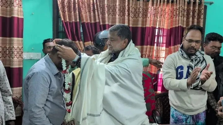 সুনামগঞ্জে বিএনপি ছেড়ে জামায়াতে যোগদান দুই শতাধিক নেতাকর্মীর