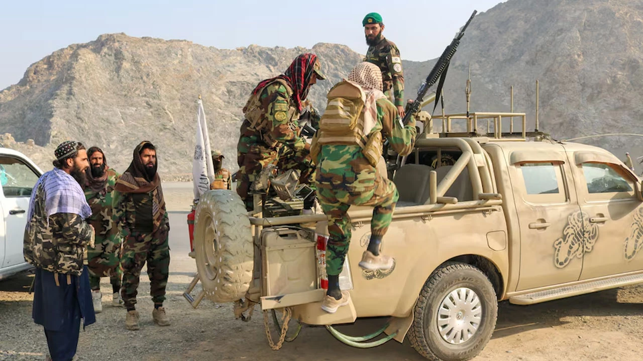 ২২৮ তালেবান যোদ্ধাকে হত্যার দাবি পাকিস্তানের