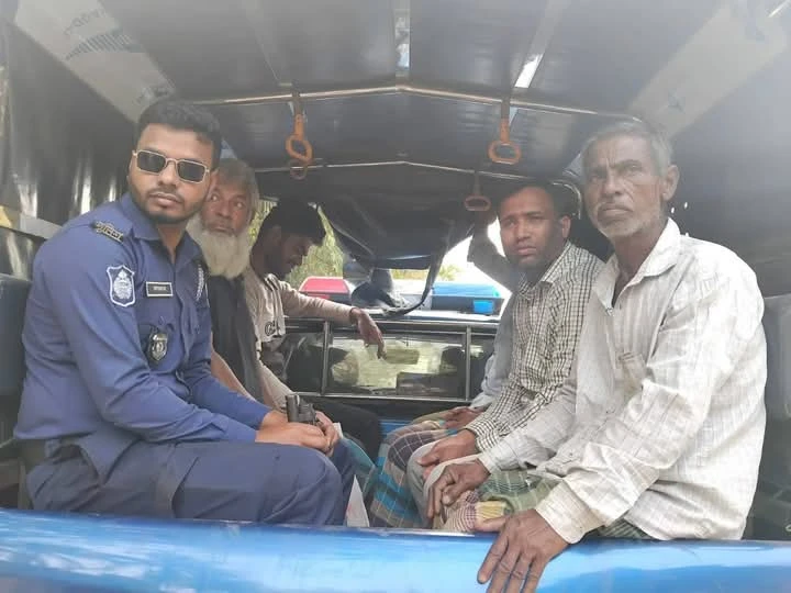 ইট চুরি ঠেকাতে গিয়ে গ্রেপ্তার; রাজনৈতিক উদ্দেশ্যে টার্গেট জামায়াত নেতা