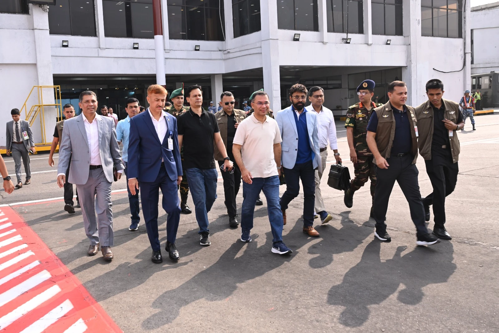 দিনাজপুরে খাল খনন কর্মসূচি উদ্বোধনে গেলেন প্রধানমন্ত্রী