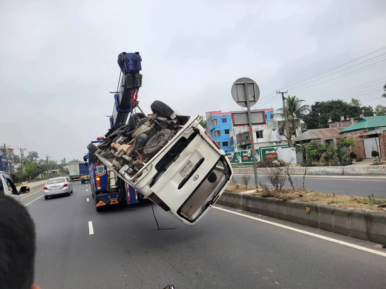 বাড়ি ফেরার পথে বগুড়ায় ৩ জনের মৃত্যু