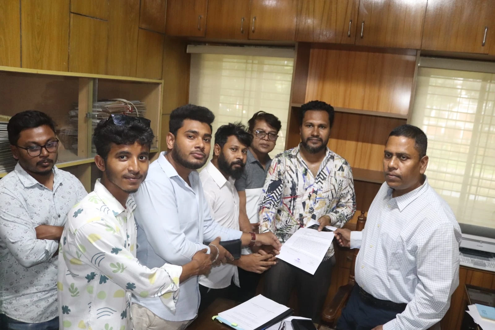 সৈয়দ মাছ-উদ রুমি সেতুর টোল বন্ধের দাবিতে মানববন্ধন ও স্মারকলিপি