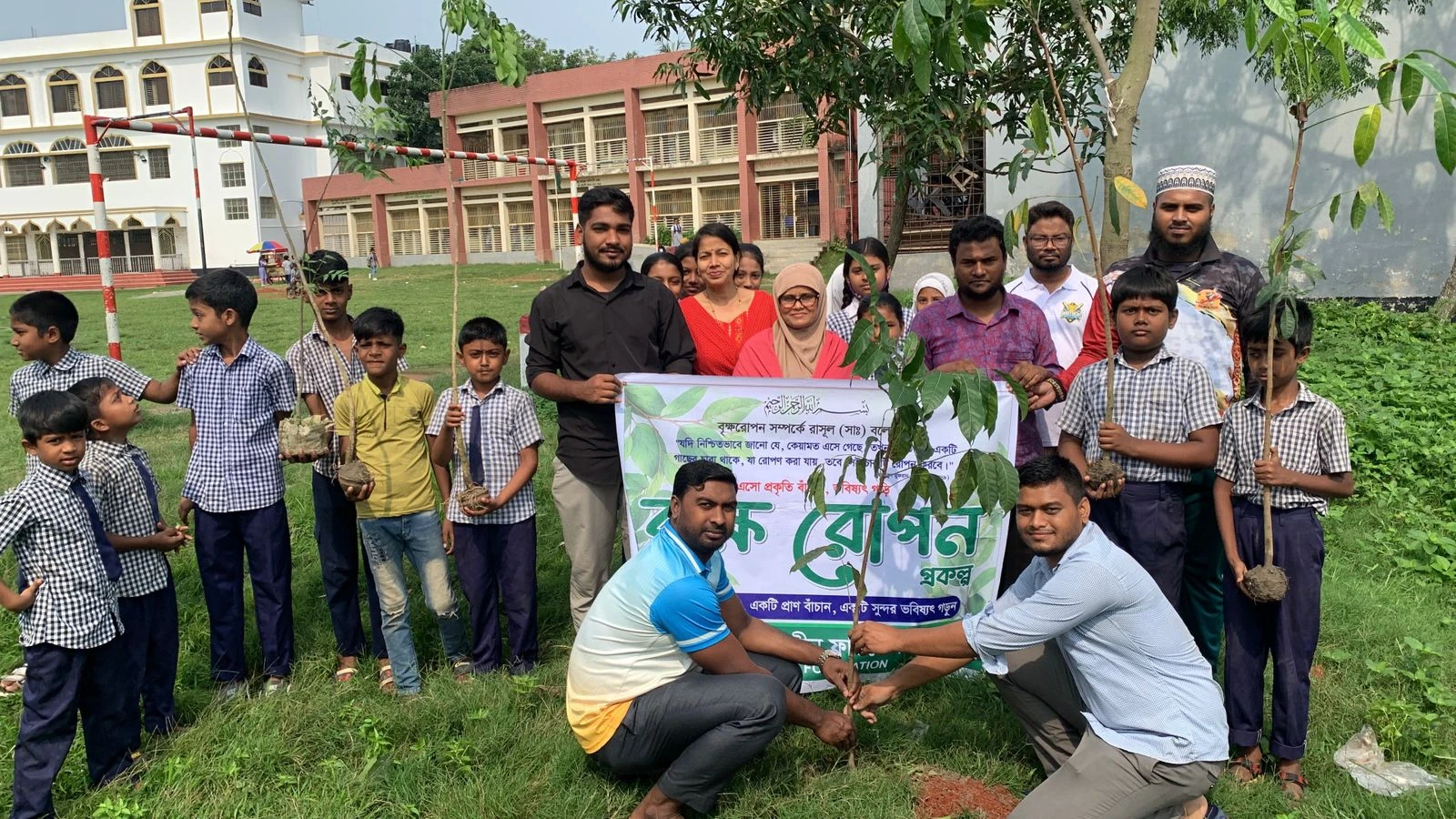 মাটি ক্ষয় রোধে আল ফীদ্ দ্বীন ফাউন্ডেশনের বৃক্ষরোপণ প্রকল্প উদ্বোধন