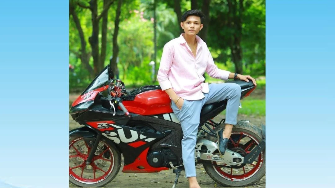 বোনকে উত্ত্যক্তের প্রতিবাদ করায় যুবককে ছুরিকাঘাত