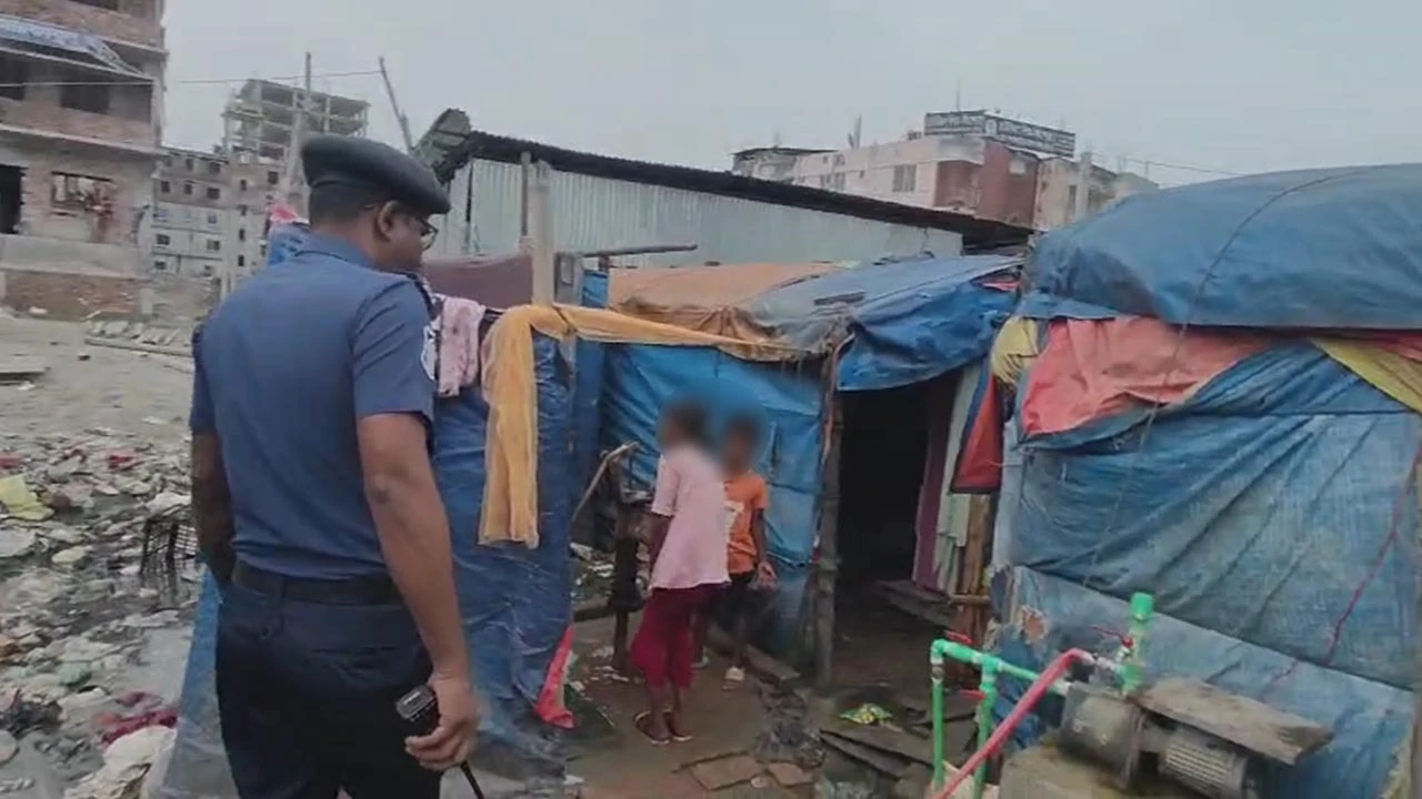 চাটখিলে ঝুপড়ি ঘরে পুলিশের অভিযান, ১০০ পিস ইয়াবা উদ্ধার