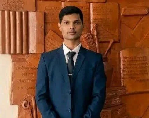 ৪৭তম বিসিএসে পুলিশ ক্যাডার কেশবপুরের বাচ্চু রহমান