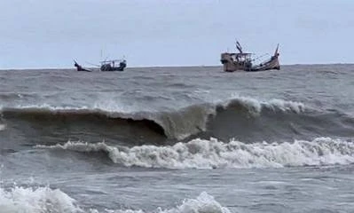 সাগরে গভীর নিম্নচাপ, সারা দেশে টানা ৫ দিন ভারী বৃষ্টির শঙ্কা